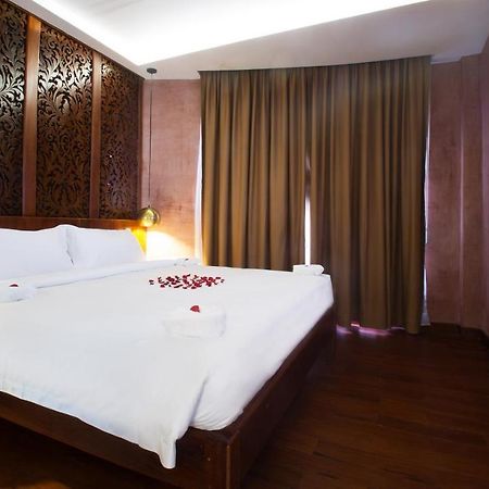 Almond Hotel Bassac River Πνομ Πενχ Εξωτερικό φωτογραφία