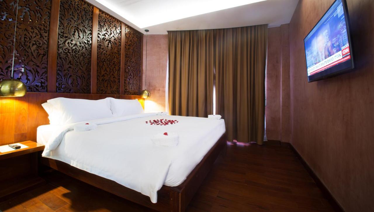 Almond Hotel Bassac River Πνομ Πενχ Εξωτερικό φωτογραφία