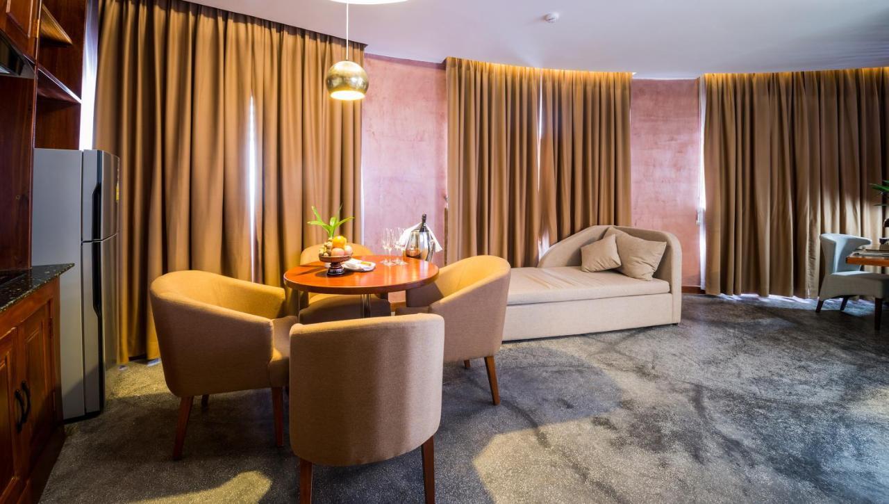 Almond Hotel Bassac River Πνομ Πενχ Εξωτερικό φωτογραφία