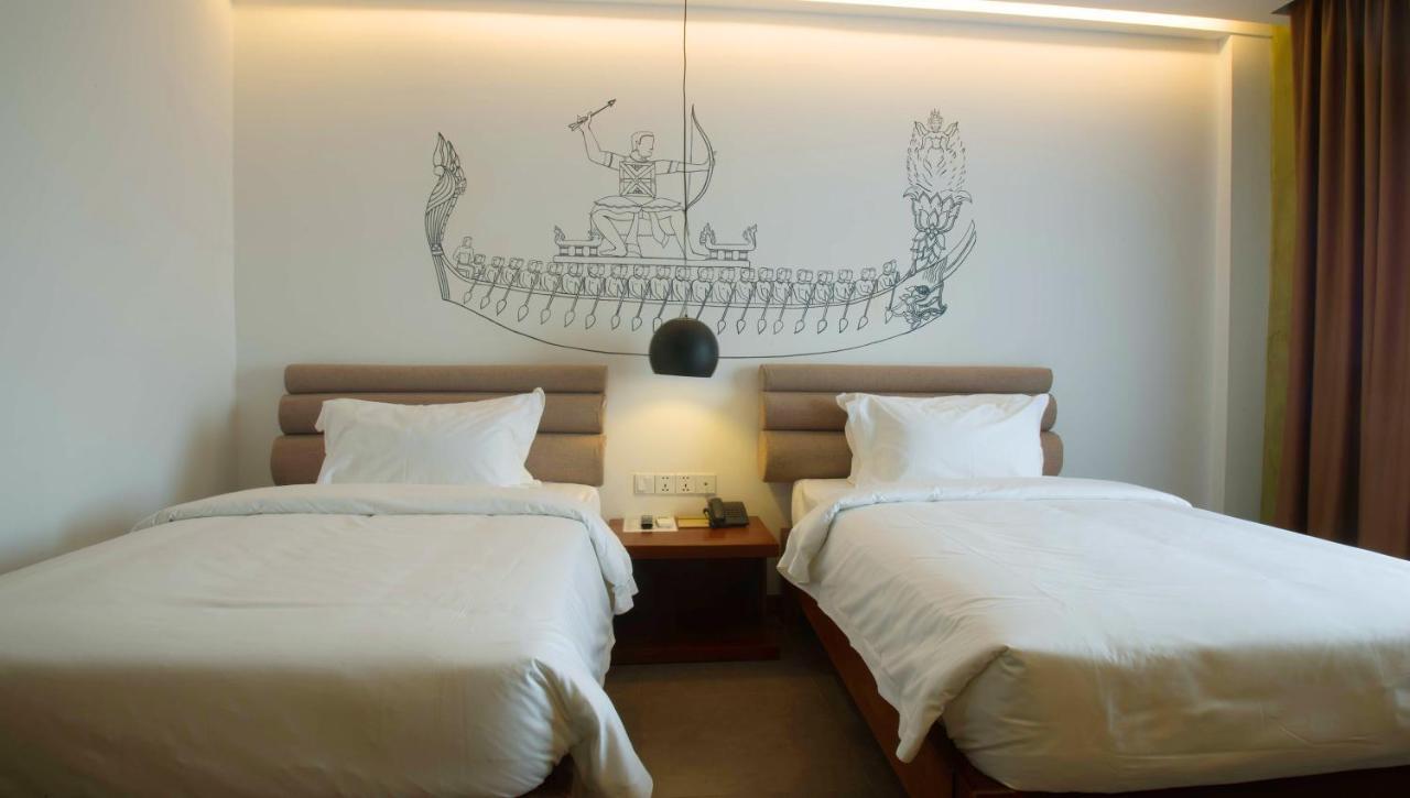 Almond Hotel Bassac River Πνομ Πενχ Εξωτερικό φωτογραφία