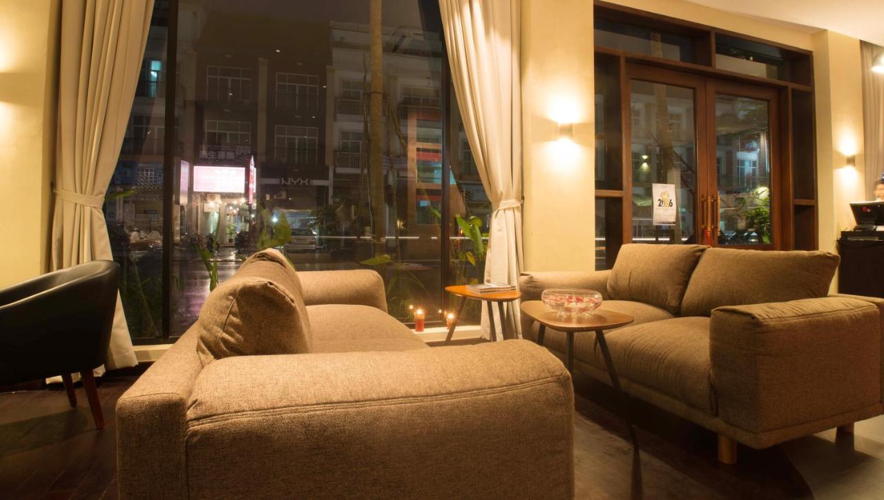 Almond Hotel Bassac River Πνομ Πενχ Εξωτερικό φωτογραφία